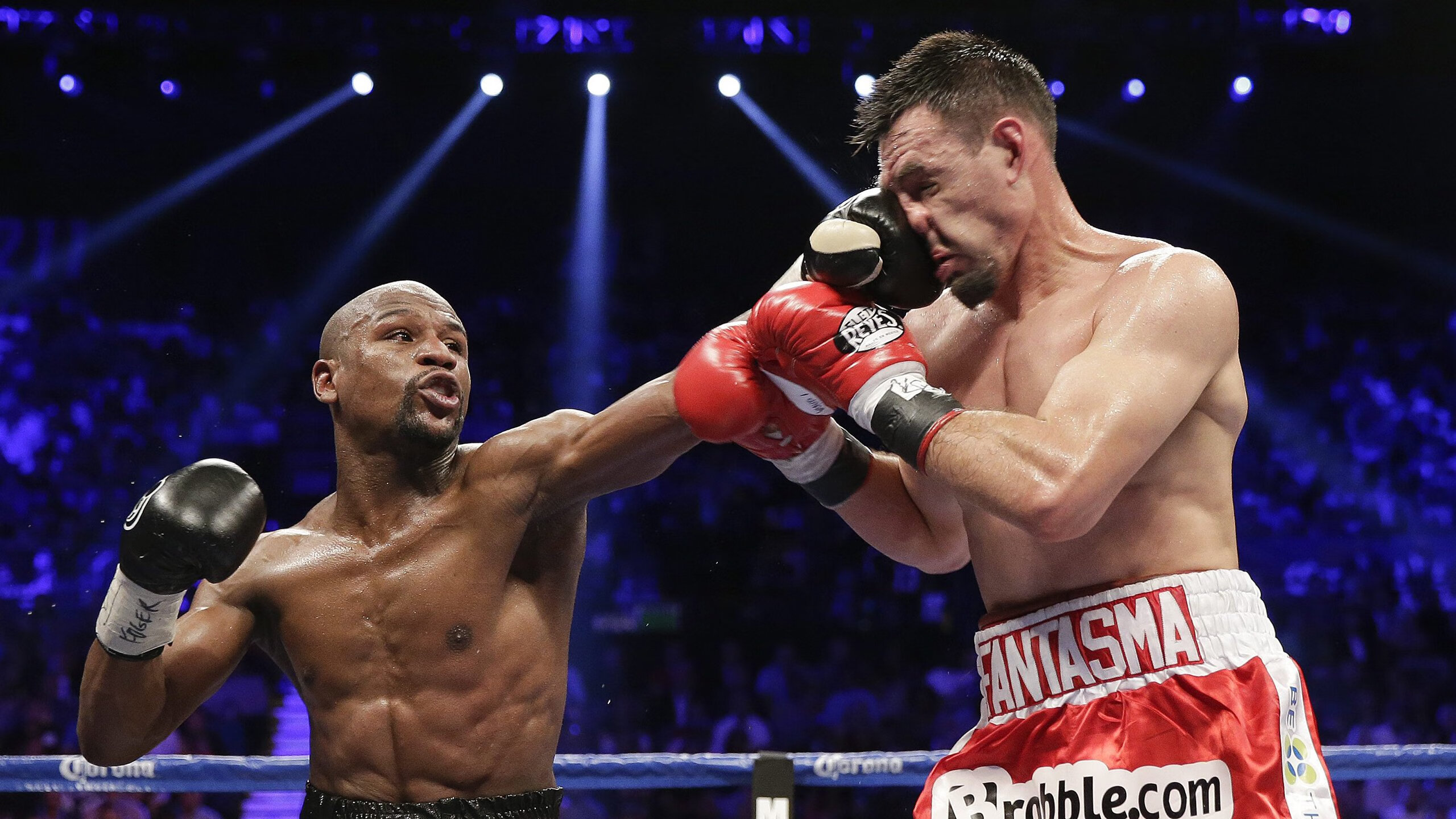 卡瓦哈尔爆发终结秘鲁,摩纳哥强行改写南美足球叙事